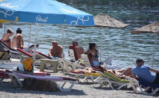 Bodrum'da bayramın 3'üncü gününde de sahiller dolu