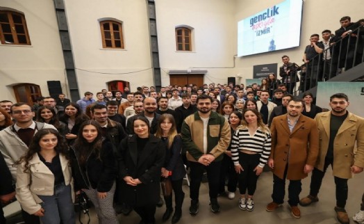 AK Partili İnan'dan İzmir Kültür Sanat'a davet!