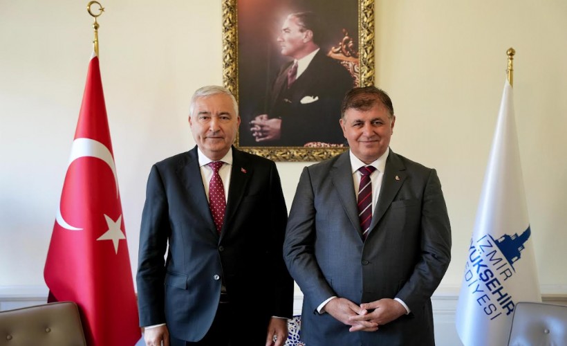Türkmen'den Başkan Tugay'a ziyaret: Başkanlardan uyum mesajları