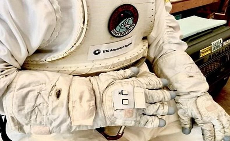 Astronotlar için akıllı eldiven geliştirildi