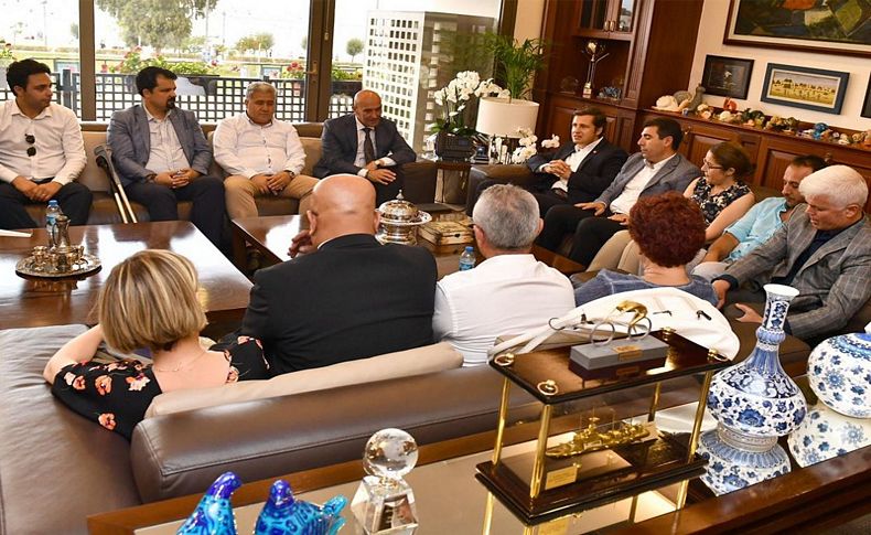 CHP İzmir'den Başkan Soyer’e tebrik ziyareti