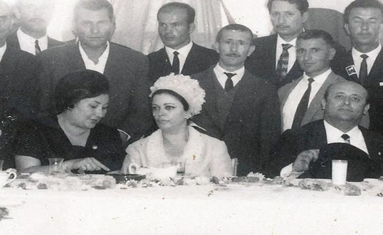 Dikili ilk kadın başkanını sonsuzluğa uğurladı