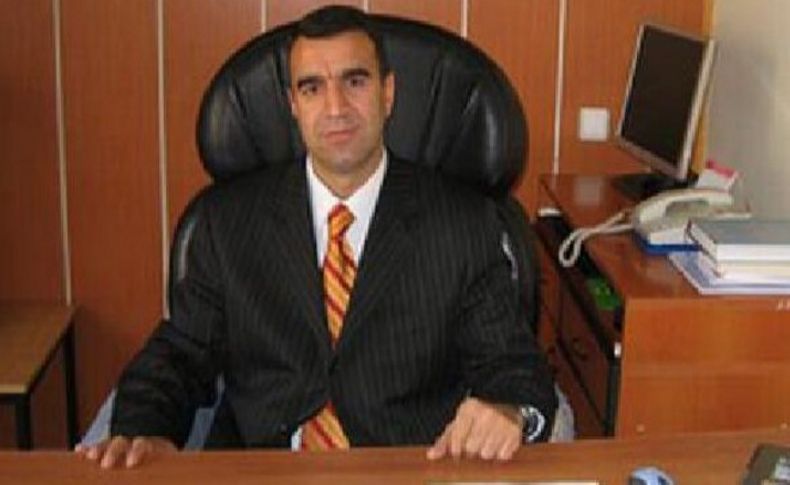 İzmir'de eski İlçe Milli Eğitim Müdürüne gözaltı