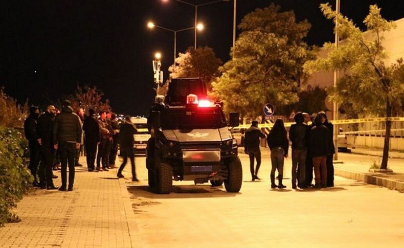 İzmir'de gece yarısı korkutan patlama!