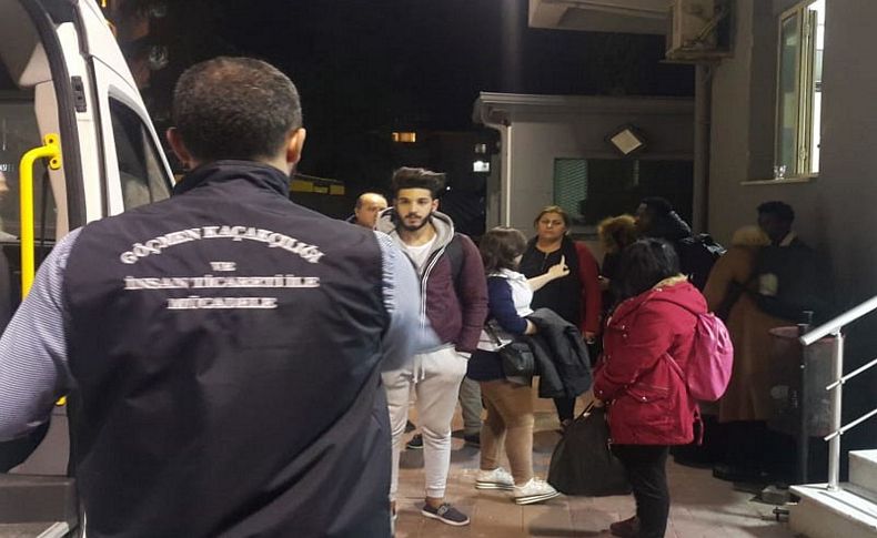 İzmir'de göçmen kaçakçılarına şok operasyon