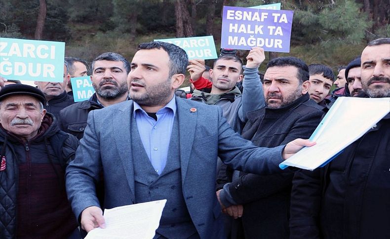 İzmir'de pazarcı başkanı mahkemenin kapattığı pazar yeri için belediyeyi suçladı