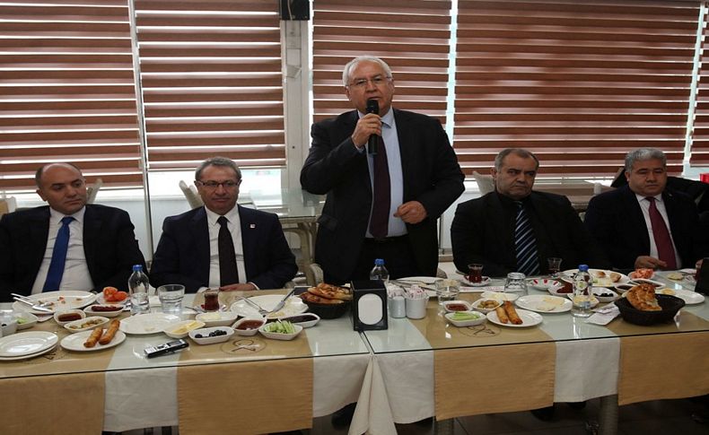 Karabağlar’ın CHP’li belediye meclis üyesi adayları yola çıktı