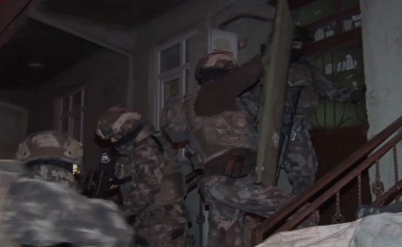 Polisten terör operasyonu: Kobani'de iki yıl kalmışlar