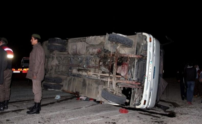Salihli'de zincirleme kaza: 21 yaralı