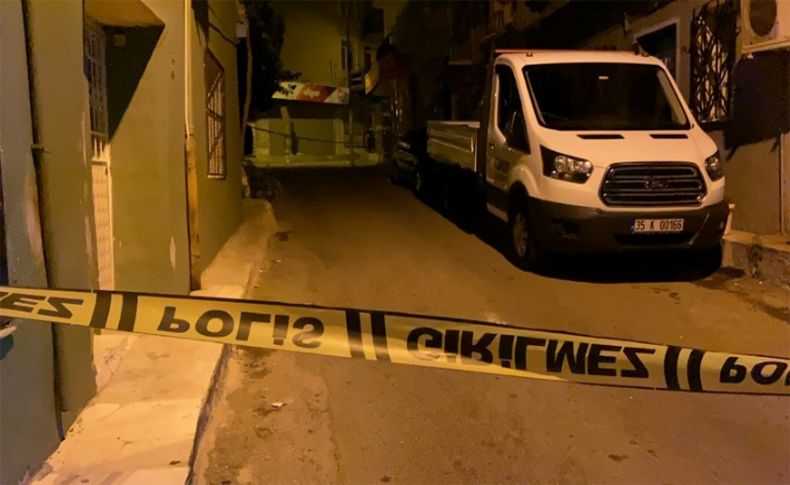 İzmir'de dehşet! Sokakta yürüyen gruba silahlı saldırı: 1 ölü, 2 yaralı