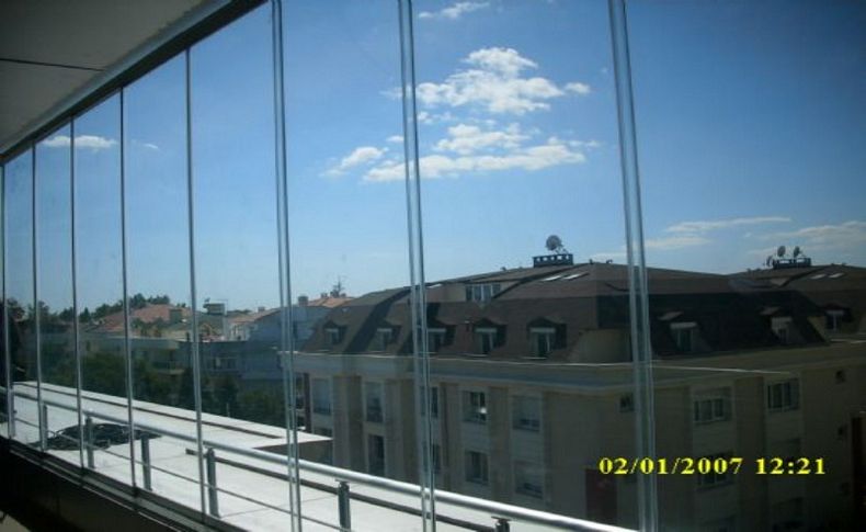 Uzman cam balkon İzmir’de daha kaliteli yaşam için çalışıyor