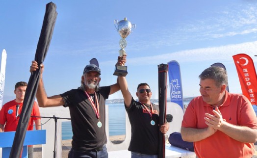 4. Surfcasting Balık Turnuvası'nda ödüller sahiplerini buldu