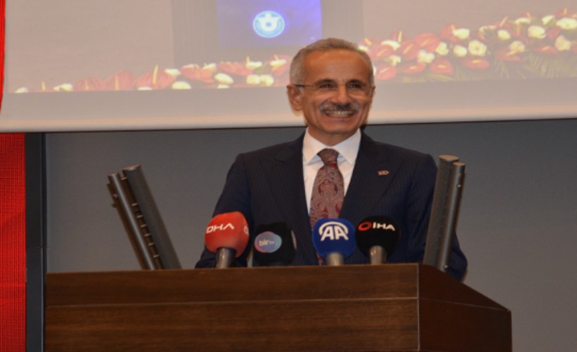 Bakan Uraloğlu İzmir yatırımlarını anlattı: İzmir YHT konforuyla tanışacak