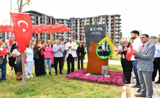 Çiğli Belediyesi'nden Cumhuriyetin 100. yılına özel park açılışı