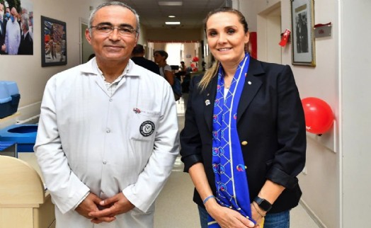 Eşrefpaşa Hastanesi'nin koridorları 100. yıl coşkusuyla renklendi