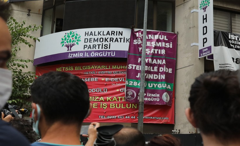 HDP İzmir İl eş başkanları ve ilçe başkanı gözaltında