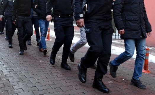 İzmir'de 19 ilçede 32 ayrı kaçakçılık operasyonu