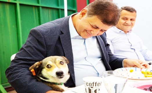 Karşıyaka Belediyesi'nden hayvanseverlere iletişim eğitimi