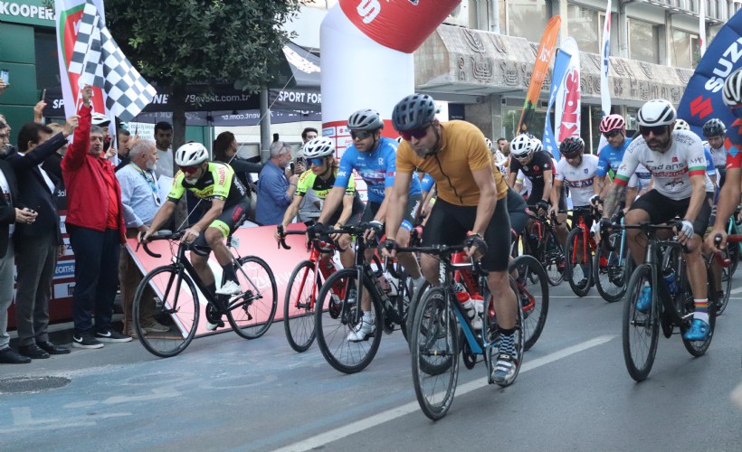 Turkcell Granfondo Yol Bisiklet Yarışı İzmir'de başladı
