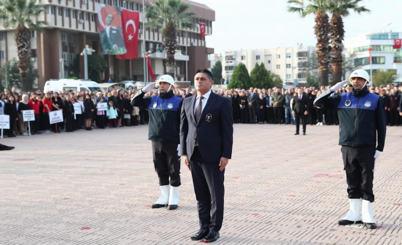 Aliağa, Büyük Önder Atatürk'ü saygı ve özlemle andı