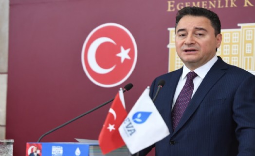 Babacan: Yüzde 10'luk oyuyla Sayın Bahçeli, ülkenin başında kayyım gibi