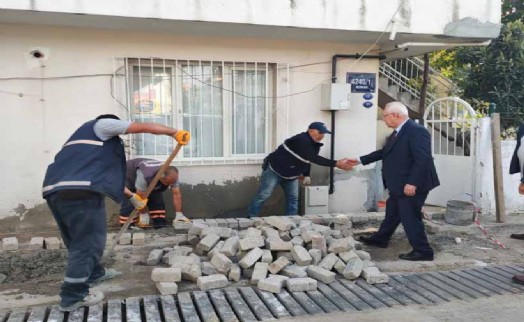 Başkan Selvitopu'dan su baskını ve asfalt denetimi