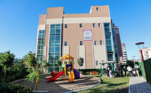 Bayraklı'nın Pati İzi Anaokulu açıldı!