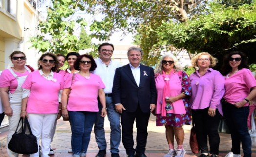 Bornova'da meme kanserinde erken teşhisin önemine dikkat çekildi