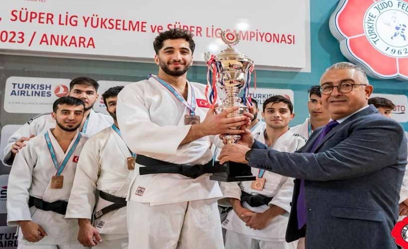İzmir Büyükşehir Belediyesi ligi üçüncü sırada tamamladı, judocular Avrupa yolcusu