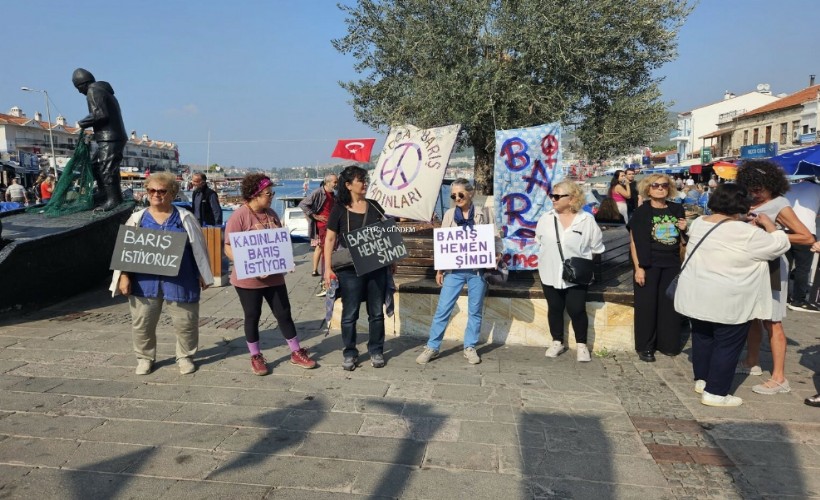 Foçalı kadınlar İsrail'i protesto etti