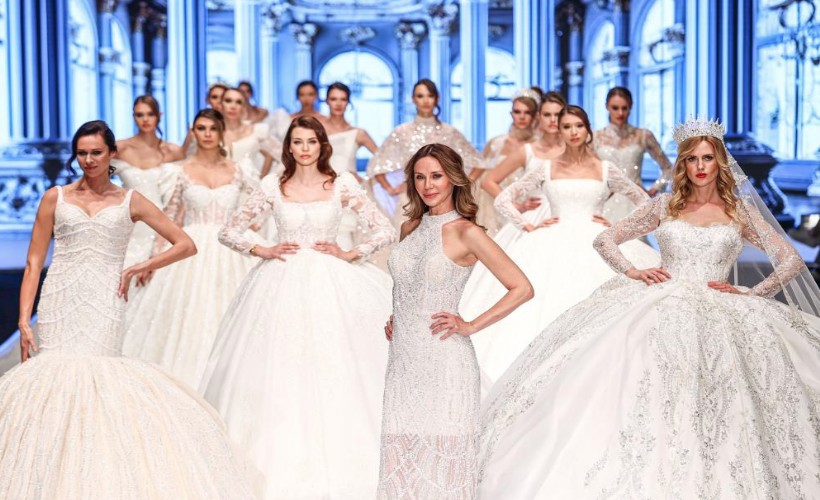 IF Wedding Fashion İzmir'de moda rüzgarı esti; Ünlü modeller ne dedi?
