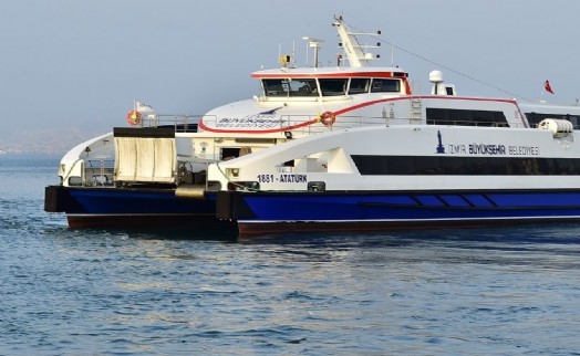 İzmir'de ulaşıma sağanak engeli