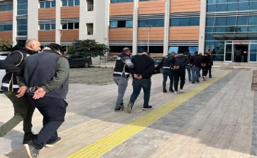 İzmir'de eğlence mekanındaki silahlı kavgaya 6 tutuklama