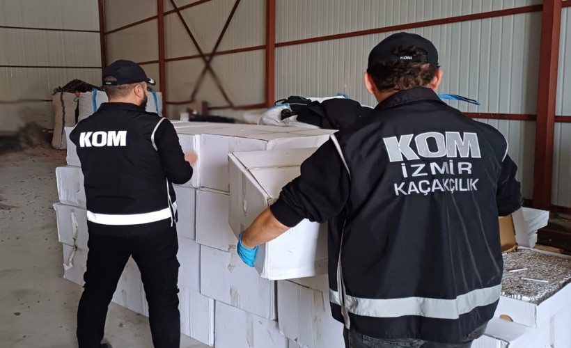 İzmir'de kaçakçılara şok operasyon: 4 milyona yakın makaron ele geçirildi