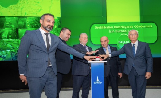 İzmir'de şoför tanıtım kartları dijitalleşti