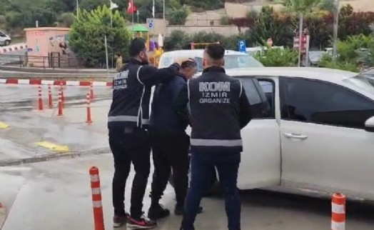 İzmir'de yakalanan FETÖ'nün kilit ismi tutuklandı
