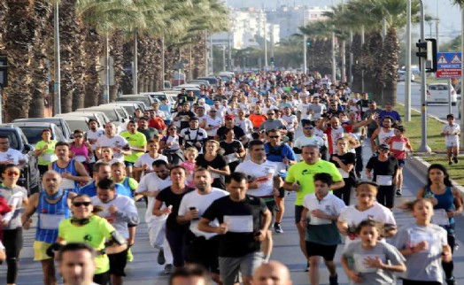 Karşıyaka 29. kez Ata'dan Ana'ya koşuyor