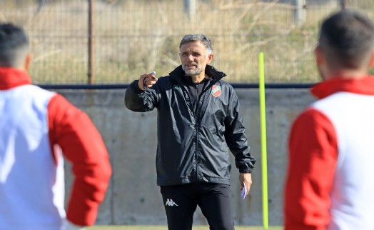 Karşıyaka'da Recep Umut, taraftara ve yönetime teşekkür etti