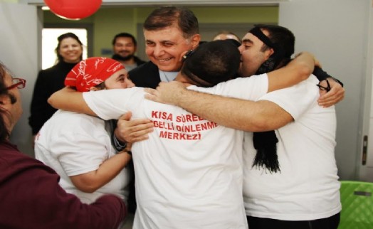 Karşıyaka'nın engelsiz merkezi umut olmaya devam ediyor