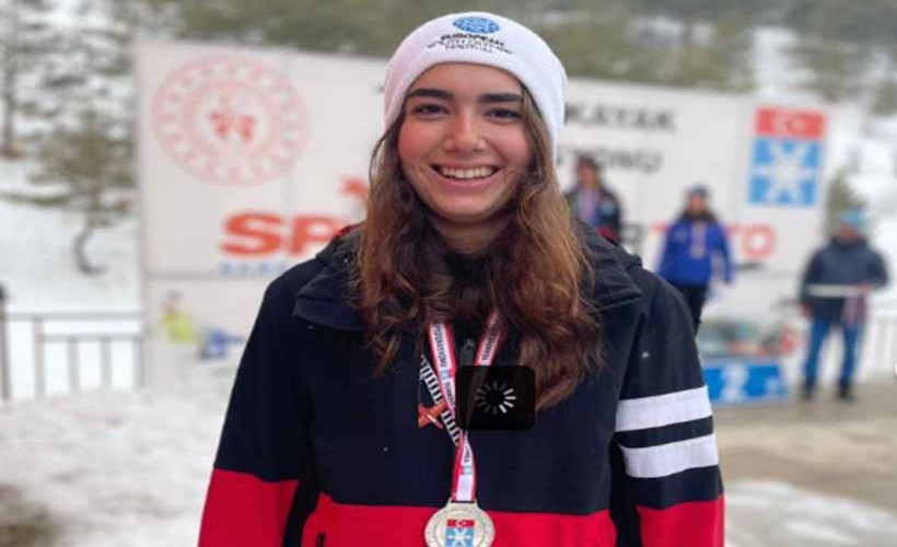 'Karsız kent'in kayak şampiyonu