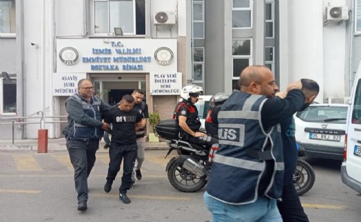 İzmir'de kuyumcudan 3 milyonluk soygun yapan 4 zanlı tutuklandı