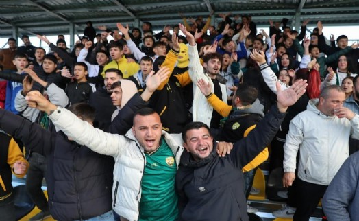 Lider Aliağa evinde 2 golle kazandı