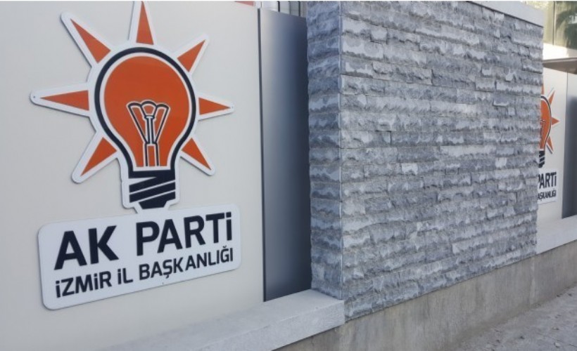 AK Parti'nin kritik İzmir zirvesi karıştı: İstifa etmesine rağmen o isim toplantıya katılacak