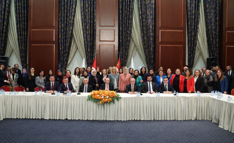 Cumhurbaşkanı Erdoğan, İzmir teşkilatı ile bir araya geldi