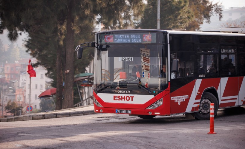 Ata’nın sözleri İzmir’de otobüsleri süsledi
