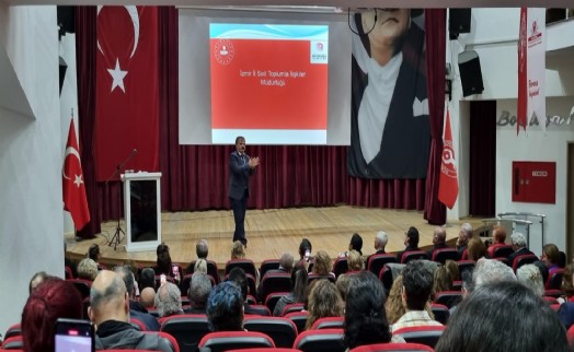 Bornova Belediyesi'nden etkin dernek yönetimi eğitimi