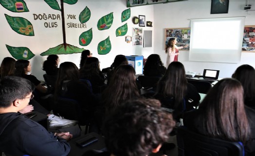 Bornova'da atıklar eşyaya dönüşüyor çevre bilinci yükseliyor