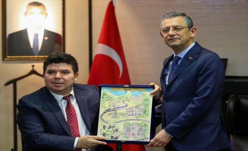 CHP Lideri Özel, Buca Belediye Başkanı Erhan Kılıç’ı ziyaret etti