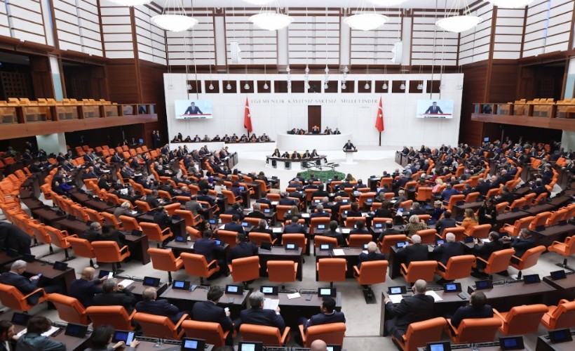 Hasan Bitmez'in vefatının ardından milletvekilleri TBMM'de üzüntülerini dile getirdi