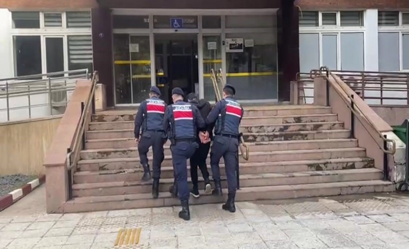 İzmir’de kastan adam öldürme suçundan aranan zanlı yakalandı